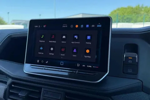 DG75CFY Volkswagen Crafter CR35 Commerce MWB 140 PS FWD  - 25 Model Year/Business Pack Thumbnail #46