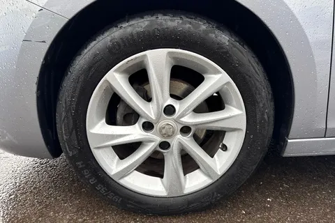 DP69YTZ Vauxhall Corsa 1.2 SE Nav Euro 6 5dr Thumbnail #13