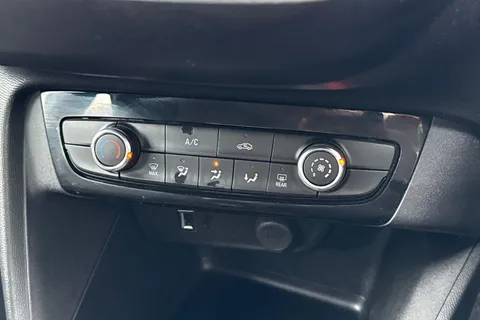DP69YTZ Vauxhall Corsa 1.2 SE Nav Euro 6 5dr Thumbnail #23