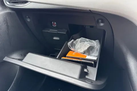 DP69YTZ Vauxhall Corsa 1.2 SE Nav Euro 6 5dr Thumbnail #40