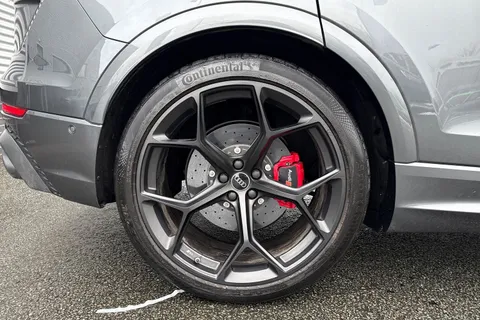 DX75UBG Audi RS Q8 SUV performance Carbon Vorsprung   640 PS tiptronic Thumbnail #14