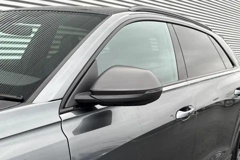 DX75UBG Audi RS Q8 SUV performance Carbon Vorsprung   640 PS tiptronic Thumbnail #27