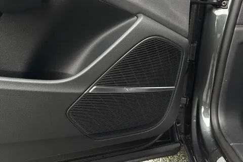 DX75UBG Audi RS Q8 SUV performance Carbon Vorsprung   640 PS tiptronic Thumbnail #30