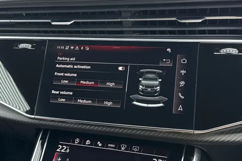 DX75UBG Audi RS Q8 SUV performance Carbon Vorsprung   640 PS tiptronic Thumbnail #34