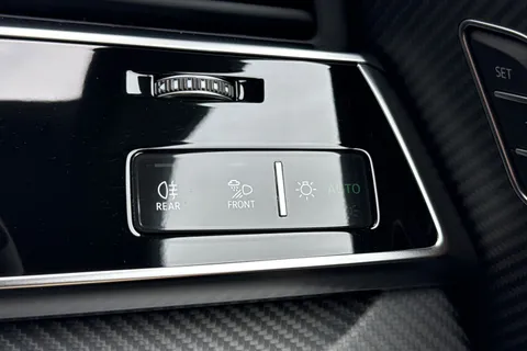 DX75UBG Audi RS Q8 SUV performance Carbon Vorsprung   640 PS tiptronic Thumbnail #42