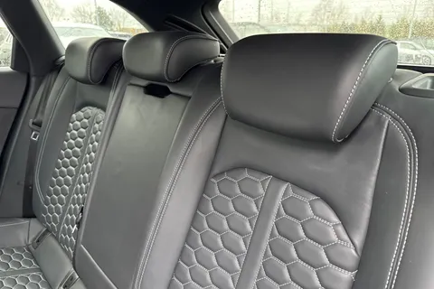 SV72WRX Audi RS 4 Avant RS 4 Avant Carbon Black   450 PS tiptronic Thumbnail #19