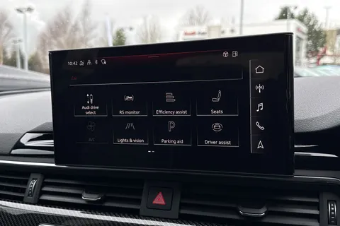 SV72WRX Audi RS 4 Avant RS 4 Avant Carbon Black   450 PS tiptronic Thumbnail #28