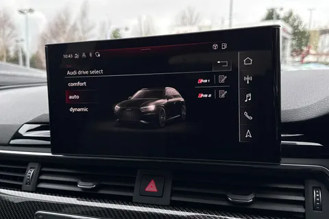 SV72WRX Audi RS 4 Avant RS 4 Avant Carbon Black   450 PS tiptronic Thumbnail #29