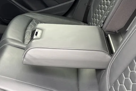 SV72WRX Audi RS 4 Avant RS 4 Avant Carbon Black   450 PS tiptronic Thumbnail #47