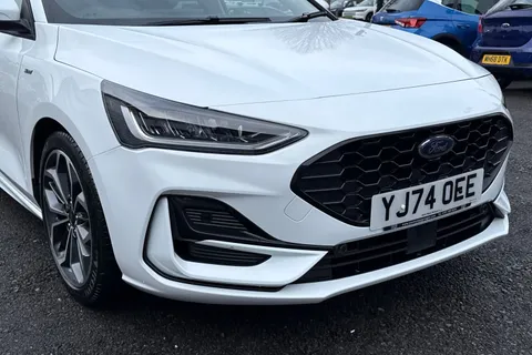 YJ74OEE Ford Focus 1.0T EcoBoost MHEV ST-Line X DCT Euro 6 (s/s) 5dr Thumbnail #10