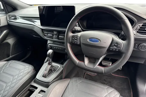 YJ74OEE Ford Focus 1.0T EcoBoost MHEV ST-Line X DCT Euro 6 (s/s) 5dr Thumbnail #15