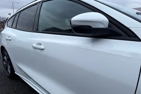 YJ74OEE Ford Focus 1.0T EcoBoost MHEV ST-Line X DCT Euro 6 (s/s) 5dr Thumbnail #29