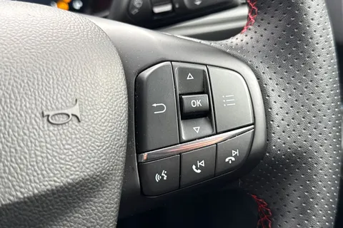 YJ74OEE Ford Focus 1.0T EcoBoost MHEV ST-Line X DCT Euro 6 (s/s) 5dr Thumbnail #43