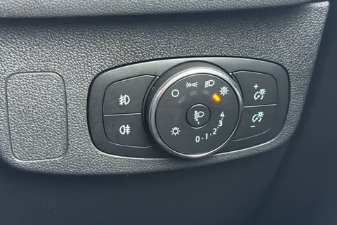 YJ74OEE Ford Focus 1.0T EcoBoost MHEV ST-Line X DCT Euro 6 (s/s) 5dr Thumbnail #46