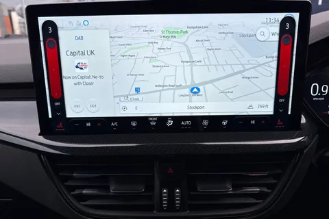 YJ74OEE Ford Focus 1.0T EcoBoost MHEV ST-Line X DCT Euro 6 (s/s) 5dr Thumbnail #50