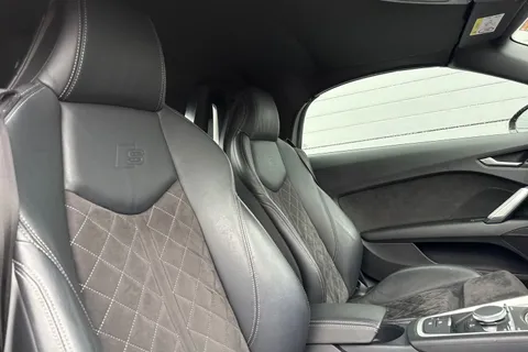 KT19LVN Audi TT 2.0 TFSI 45 S line Roadster S Tronic Euro 6 (s/s) 2dr Thumbnail #24