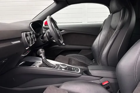 KT19LVN Audi TT 2.0 TFSI 45 S line Roadster S Tronic Euro 6 (s/s) 2dr Thumbnail #34