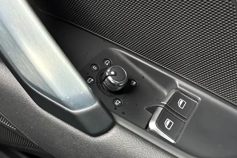 KT19LVN Audi TT 2.0 TFSI 45 S line Roadster S Tronic Euro 6 (s/s) 2dr Thumbnail #53