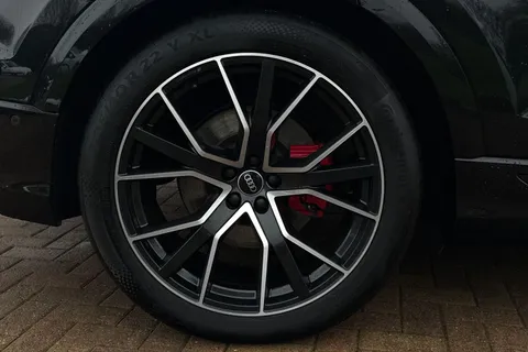 EA70UMY Audi SQ8 Vorsprung TFSI  507 PS tiptronic Thumbnail #13