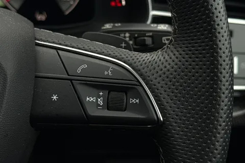 EA70UMY Audi SQ8 Vorsprung TFSI  507 PS tiptronic Thumbnail #41