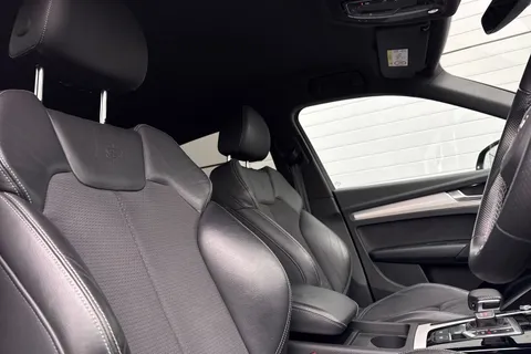 PX21OZN Audi Q5 2.0 TDI 40 S line S Tronic quattro Euro 6 (s/s) 5dr Thumbnail #24