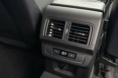 PX21OZN Audi Q5 2.0 TDI 40 S line S Tronic quattro Euro 6 (s/s) 5dr Thumbnail #32