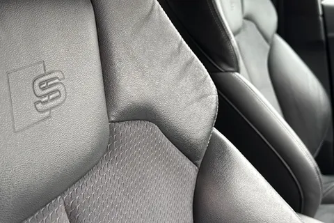 PX21OZN Audi Q5 2.0 TDI 40 S line S Tronic quattro Euro 6 (s/s) 5dr Thumbnail #41