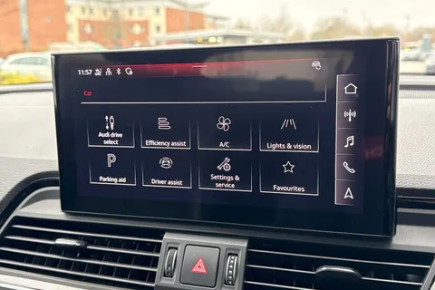 PX21OZN Audi Q5 2.0 TDI 40 S line S Tronic quattro Euro 6 (s/s) 5dr Thumbnail #50