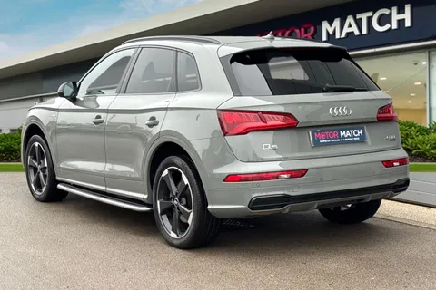 SO19SUV Audi Q5 2.0 TDI 40 Black Edition S Tronic quattro Euro 6 (s/s) 5dr Thumbnail #2