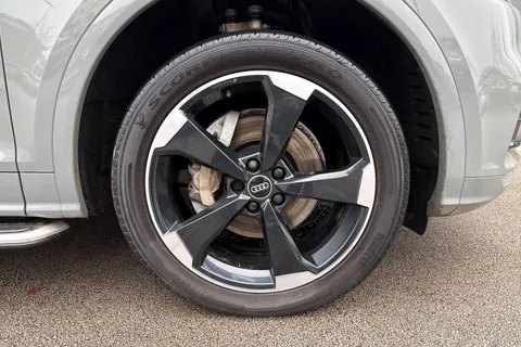 SO19SUV Audi Q5 2.0 TDI 40 Black Edition S Tronic quattro Euro 6 (s/s) 5dr Thumbnail #11