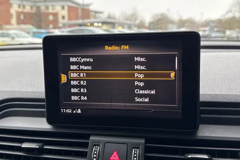 SO19SUV Audi Q5 2.0 TDI 40 Black Edition S Tronic quattro Euro 6 (s/s) 5dr Thumbnail #44