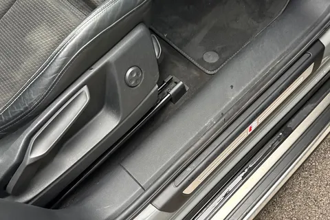 SO19SUV Audi Q5 2.0 TDI 40 Black Edition S Tronic quattro Euro 6 (s/s) 5dr Thumbnail #53