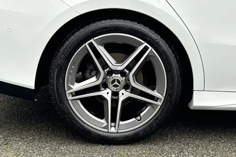 LV71WYW Mercedes-Benz Cla Class 1.3 CLA180 AMG Line (Premium Plus 2) Coupe 7G-DCT Euro 6 (s/s) 4dr Thumbnail #12