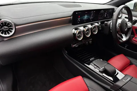 LV71WYW Mercedes-Benz Cla Class 1.3 CLA180 AMG Line (Premium Plus 2) Coupe 7G-DCT Euro 6 (s/s) 4dr Thumbnail #16