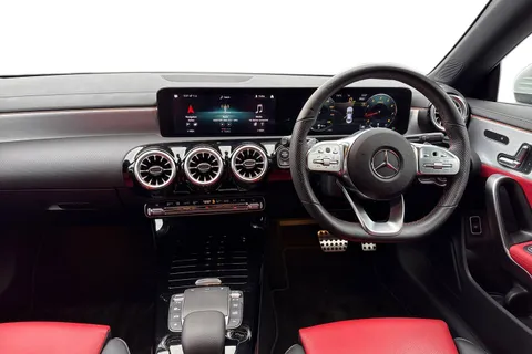 LV71WYW Mercedes-Benz Cla Class 1.3 CLA180 AMG Line (Premium Plus 2) Coupe 7G-DCT Euro 6 (s/s) 4dr Thumbnail #19