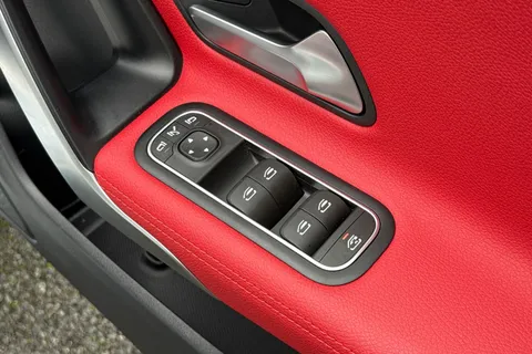 LV71WYW Mercedes-Benz Cla Class 1.3 CLA180 AMG Line (Premium Plus 2) Coupe 7G-DCT Euro 6 (s/s) 4dr Thumbnail #22