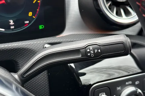 LV71WYW Mercedes-Benz Cla Class 1.3 CLA180 AMG Line (Premium Plus 2) Coupe 7G-DCT Euro 6 (s/s) 4dr Thumbnail #24