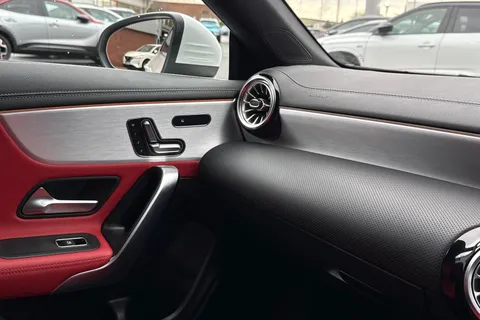 LV71WYW Mercedes-Benz Cla Class 1.3 CLA180 AMG Line (Premium Plus 2) Coupe 7G-DCT Euro 6 (s/s) 4dr Thumbnail #43