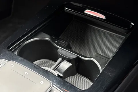 LV71WYW Mercedes-Benz Cla Class 1.3 CLA180 AMG Line (Premium Plus 2) Coupe 7G-DCT Euro 6 (s/s) 4dr Thumbnail #44