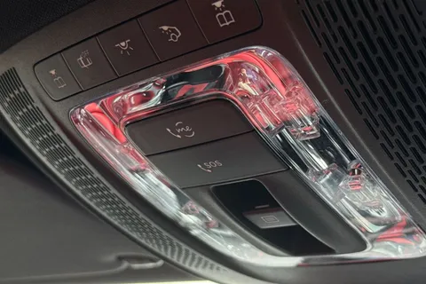 LV71WYW Mercedes-Benz Cla Class 1.3 CLA180 AMG Line (Premium Plus 2) Coupe 7G-DCT Euro 6 (s/s) 4dr Thumbnail #46