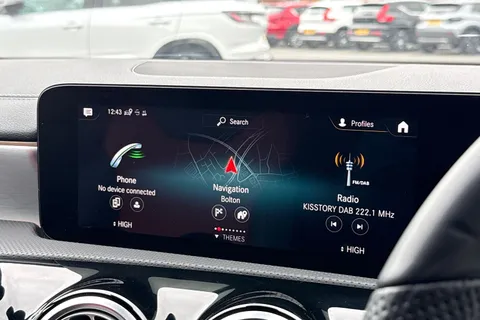 LV71WYW Mercedes-Benz Cla Class 1.3 CLA180 AMG Line (Premium Plus 2) Coupe 7G-DCT Euro 6 (s/s) 4dr Thumbnail #50