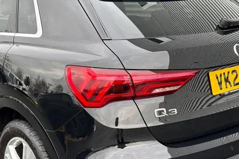 VK25CUG Audi Q3 S line 35 TFSI  150 PS S tronic Thumbnail #9