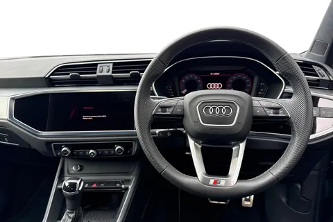 VK25CUG Audi Q3 S line 35 TFSI  150 PS S tronic Thumbnail #19