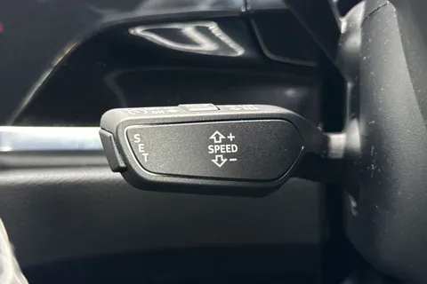 VK25CUG Audi Q3 S line 35 TFSI  150 PS S tronic Thumbnail #41