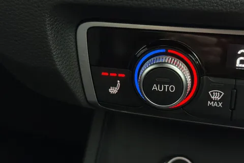 VK25CUG Audi Q3 S line 35 TFSI  150 PS S tronic Thumbnail #49