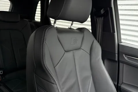 VK25CUG Audi Q3 S line 35 TFSI  150 PS S tronic Thumbnail #53