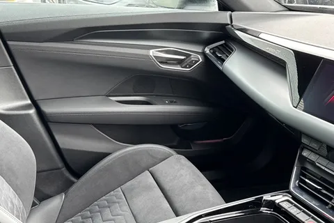 DX75TNN Audi S E-Tron Gt 435,00 kW Thumbnail #21