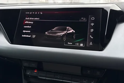 DX75TNN Audi S E-Tron Gt 435,00 kW Thumbnail #35