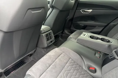 DX75TNN Audi S E-Tron Gt 435,00 kW Thumbnail #48