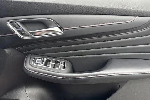 DS72HPZ MG Mg Hs 1.5 T-GDI Exclusive DCT Euro 6 (s/s) 5dr Thumbnail #22